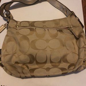 ✰ Coach Shoulder Purse ✰ (Tan // Khaki Coach Logo)